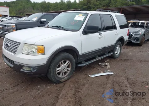 2005 Ford Expedition Xlt z USA, uszkodzony, nr VIN 1FMPU15525LA78200